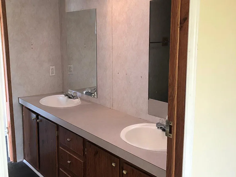 125 Private Road 1301 — Photo 5