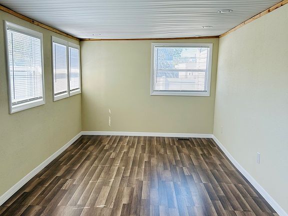 3rd image of 66080 Thames Rd N #71