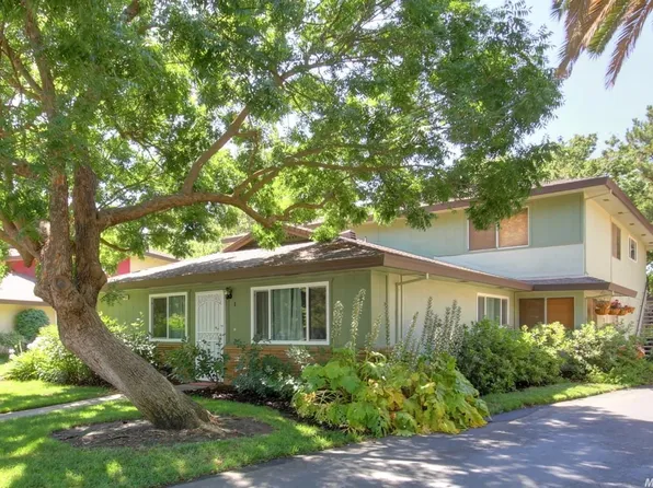 1730 Fremont Ct APT 4, Davis, CA 95618