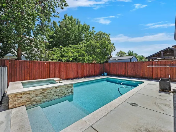 53 Nettle Ct, Oakley, CA 94561