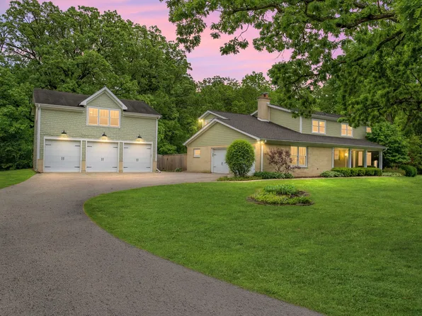 2S579 Partridge Rd, Batavia, IL 60510