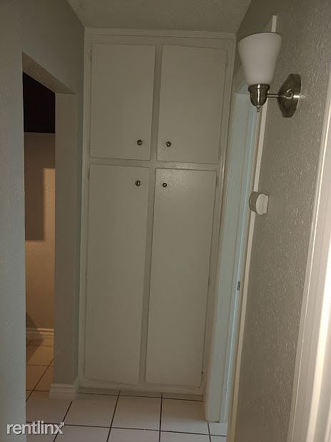2nd image of 3814 Baldwin Ave APT 3