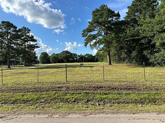 3rd image of 24954 Bailey Grove Rd