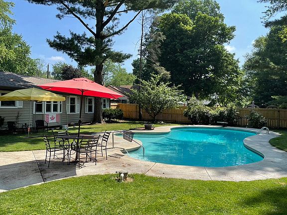 4th image of 81 Maple Ln