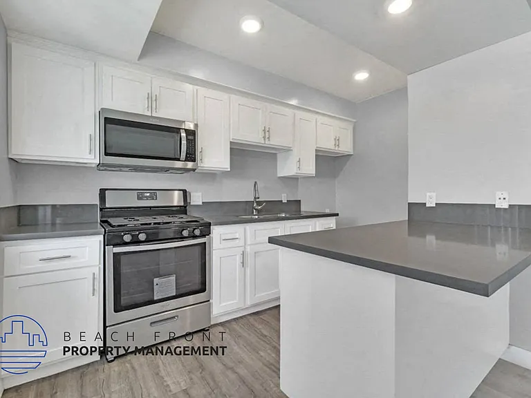 4117 W. 129th St. — Photo 1