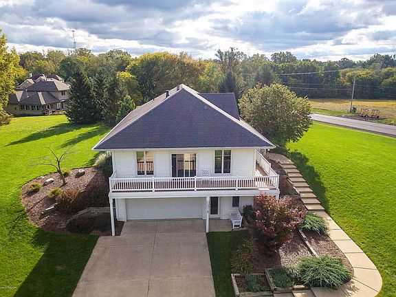 5th image of 1078 Bonanza Dr