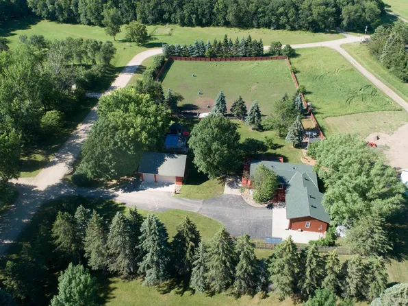23829 Canterbury Ln, Fergus Falls, MN 56537