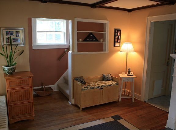4th image of 18 Kelton Ct