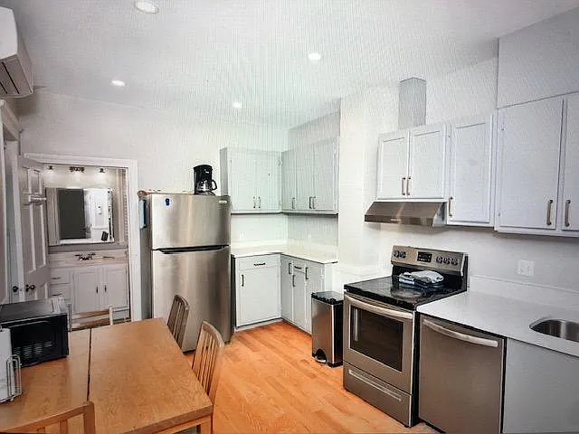 182 Princeton St #2