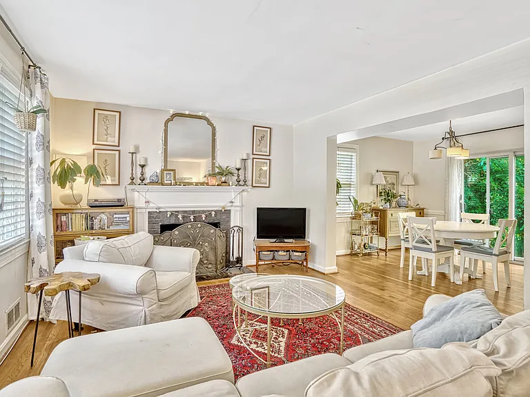416 S Abingdon St — Photo 12