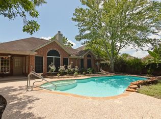 6811 Knoll Park Dr, Sugar Land, TX 77479