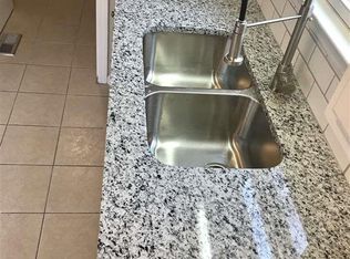 1828 Lyle Cir, Birmingham, AL 35235