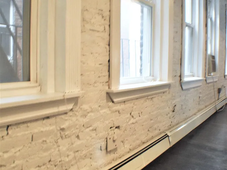 158 Salem St #4 — Photo 6
