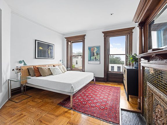 5th image of 302 Garfield Pl APT 4