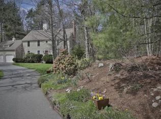 2 Olde Stable Ln, North Easton, MA 02356