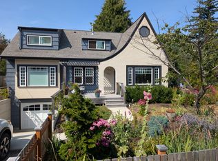 1102 E Maplewood Ave, Bellingham, WA 98225