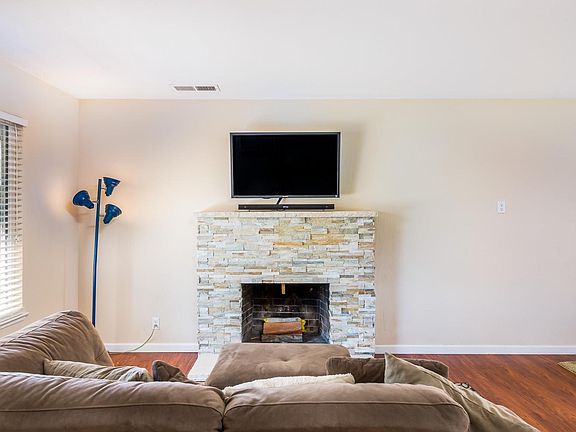 3rd image of 7720 Ziebell Ct