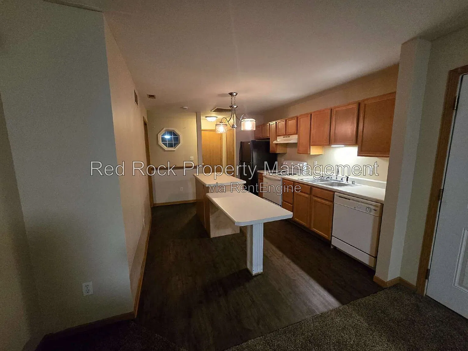 2 bed, 1.0 bath, $1,325 — Photo 3