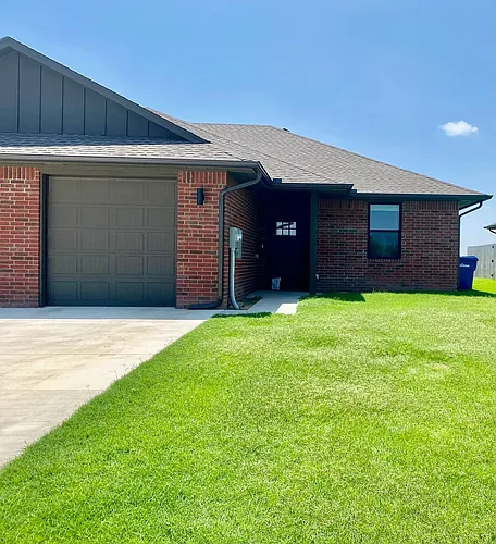 4923 Spring Ridge Photo 1