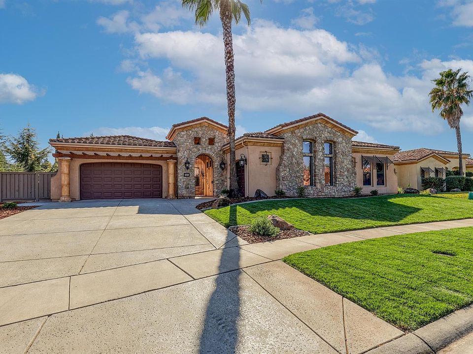 1st image of 3915 Kingsbarns Dr