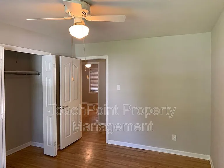 1130 Cheddington Dr — Photo 17