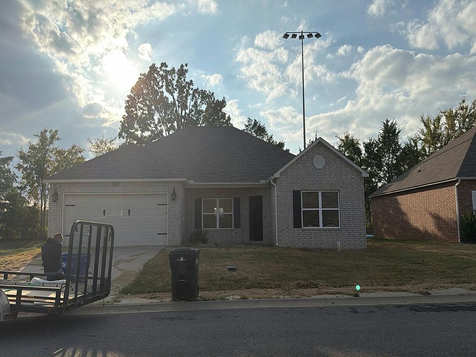 1st image of 2005 Eldridge Ln