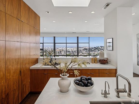 5th image of 10 Deming St