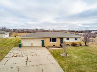 6731 N Star Acres Rd, Bismarck, ND 58503