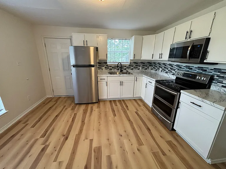 1001 S 29th St — Photo 5