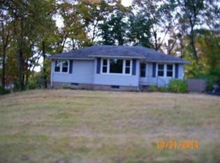 31 Exeter St, West Springfield, MA 01089