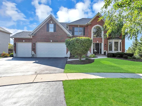 136 Planters Row, Geneva, IL 60134