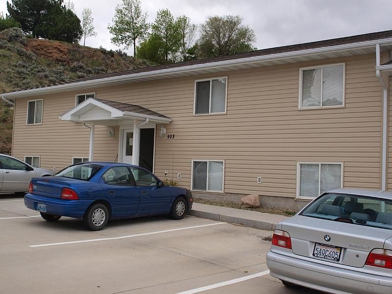 1st image of 920 Canyon View