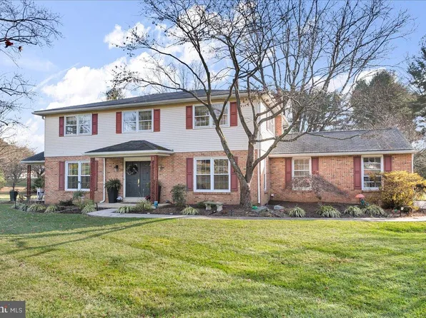 47 Covered Bridge Ln, Newark, DE 19711