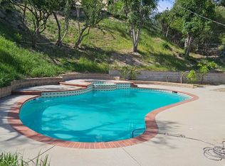 8511 Rudnick Ave, Canoga Park, CA 91304