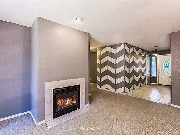 4th image of 17604 Valley Lane SE
