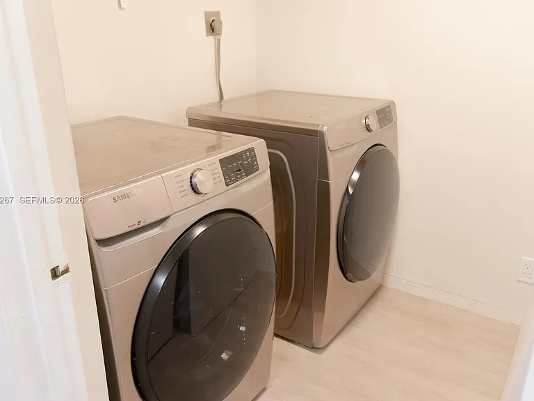2200 S Cypress Bend Dr #204 — Photo 10