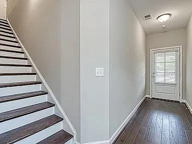 1917 Carovel Way — Photo 28