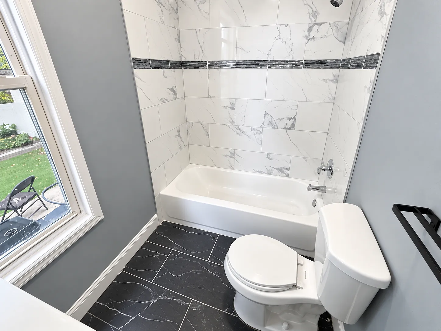 3 bed, 1.5 bath, 1200 sqft, $1,995 — Photo 4