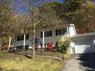 1029 Hillside Trl, Johnstown, PA 15905