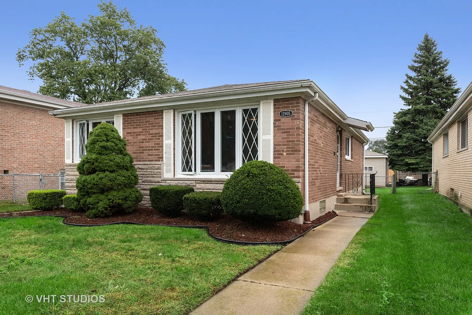 12905 S Manistee Ave photo 1