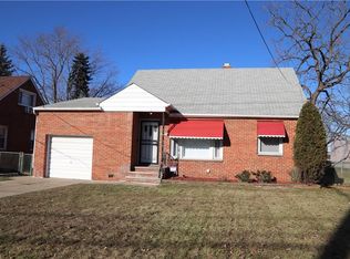 13017 McCracken Rd, Garfield Heights, OH 44125