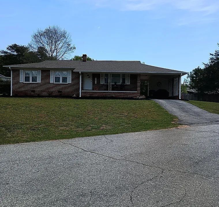 1st image of 602 Evelyn Dr