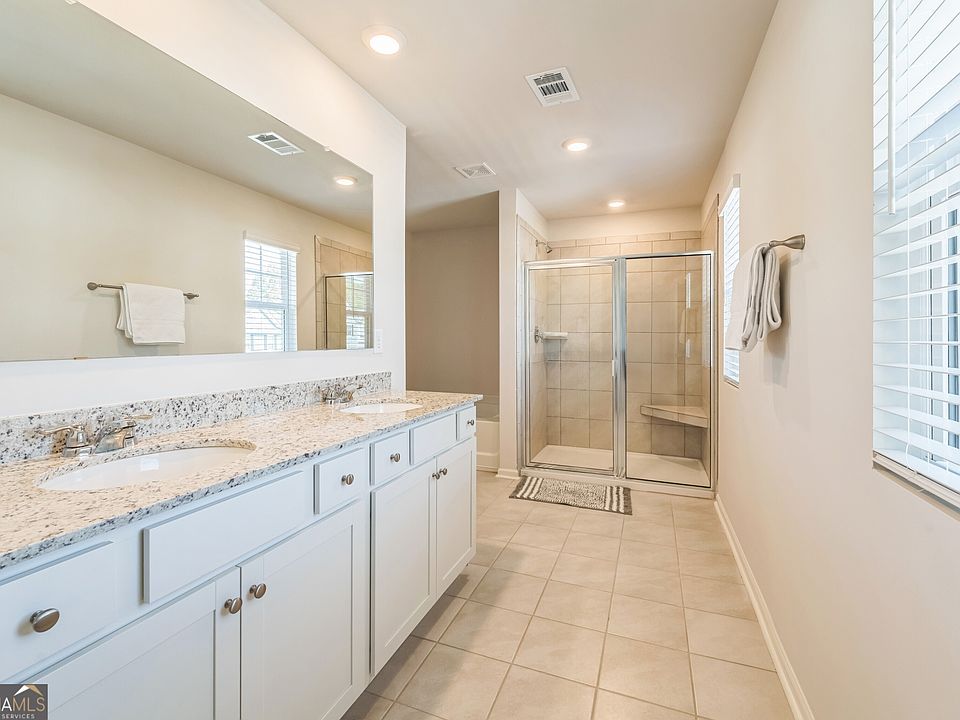 1st image of 7595 Jennadee Dr