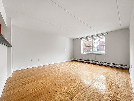 1st image of 121 E 110th St #4G