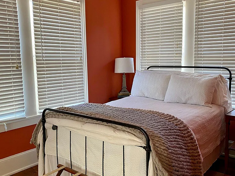 166 Crescent Ln — Photo 8