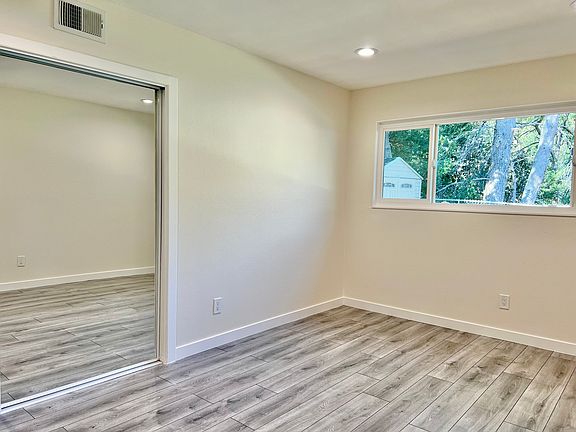 4th image of 6069 Lake Nadine Pl