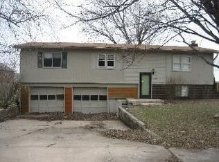 626 S Oak St, Gardner, KS 66030