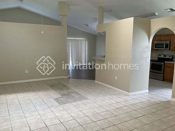 4th image of 10362 Little Econ St