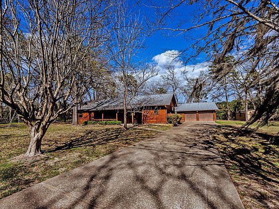 2nd image of 310 Marla Cir