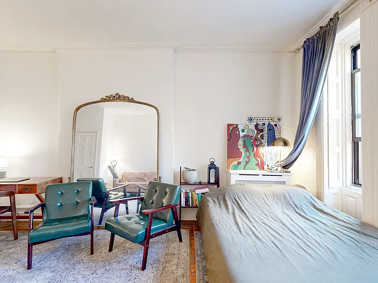 116 W 69th St #5-A — Photo 3
